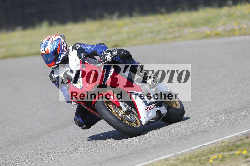 /07 09.04.2026 Cornu Master School ADR/Gruppe rot/7